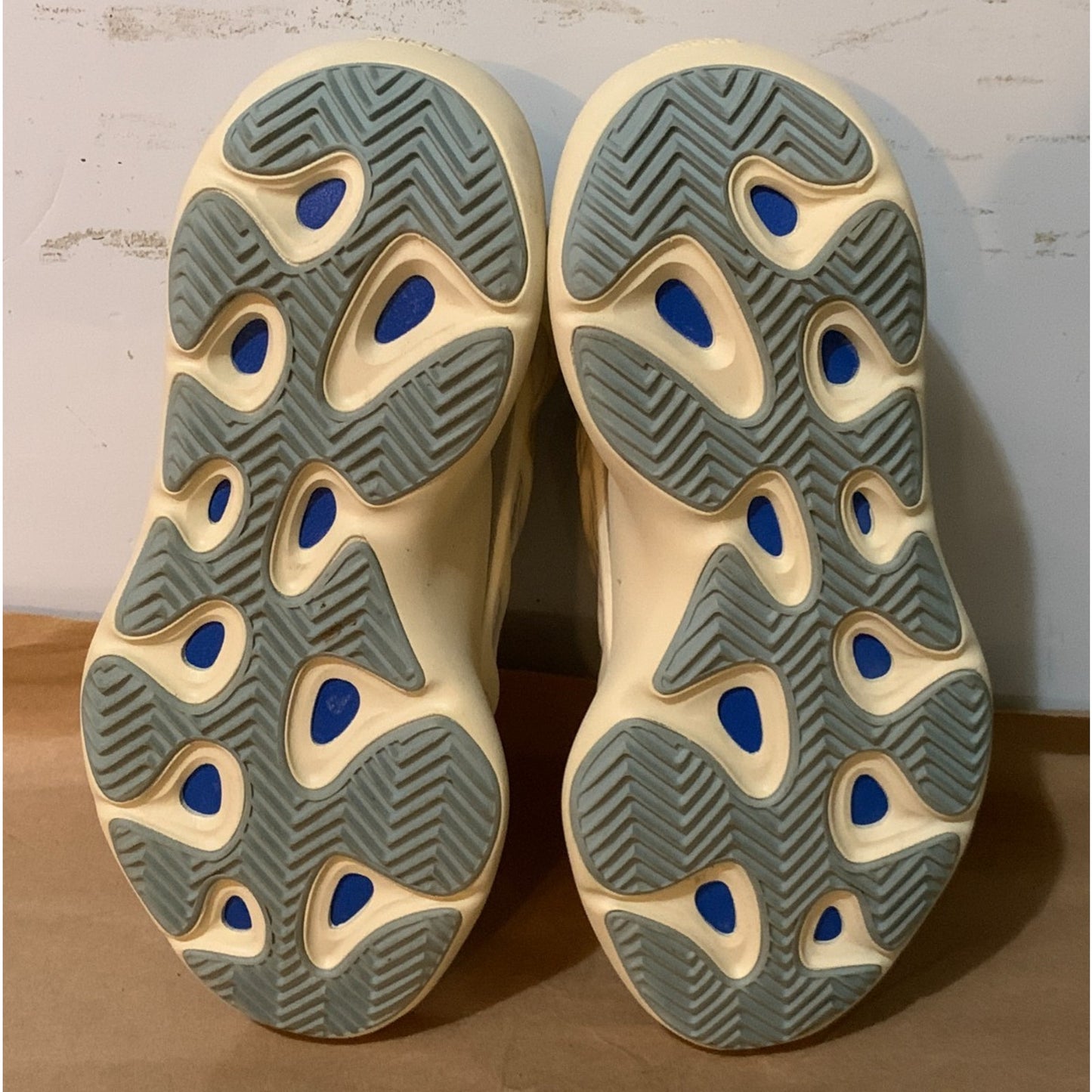 adidas Yeezy 700 V3 Azael Men's Size 7.5