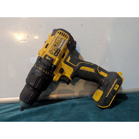 Dewalt 1/2 20V MAX Brushless Cordless Hammer Drill/Driver DCD778 Tool Only