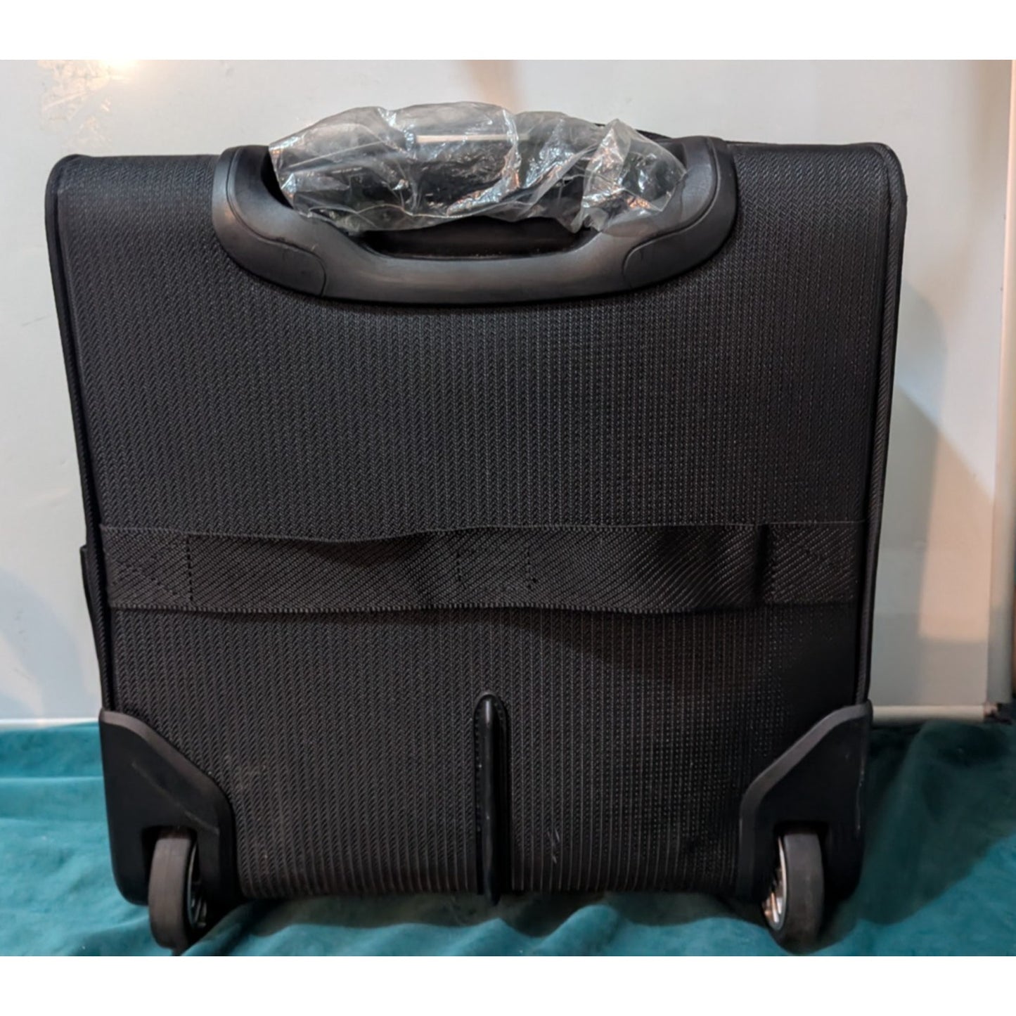 SWISSGEAR Checklite Underseat Carry On Suitcase Black