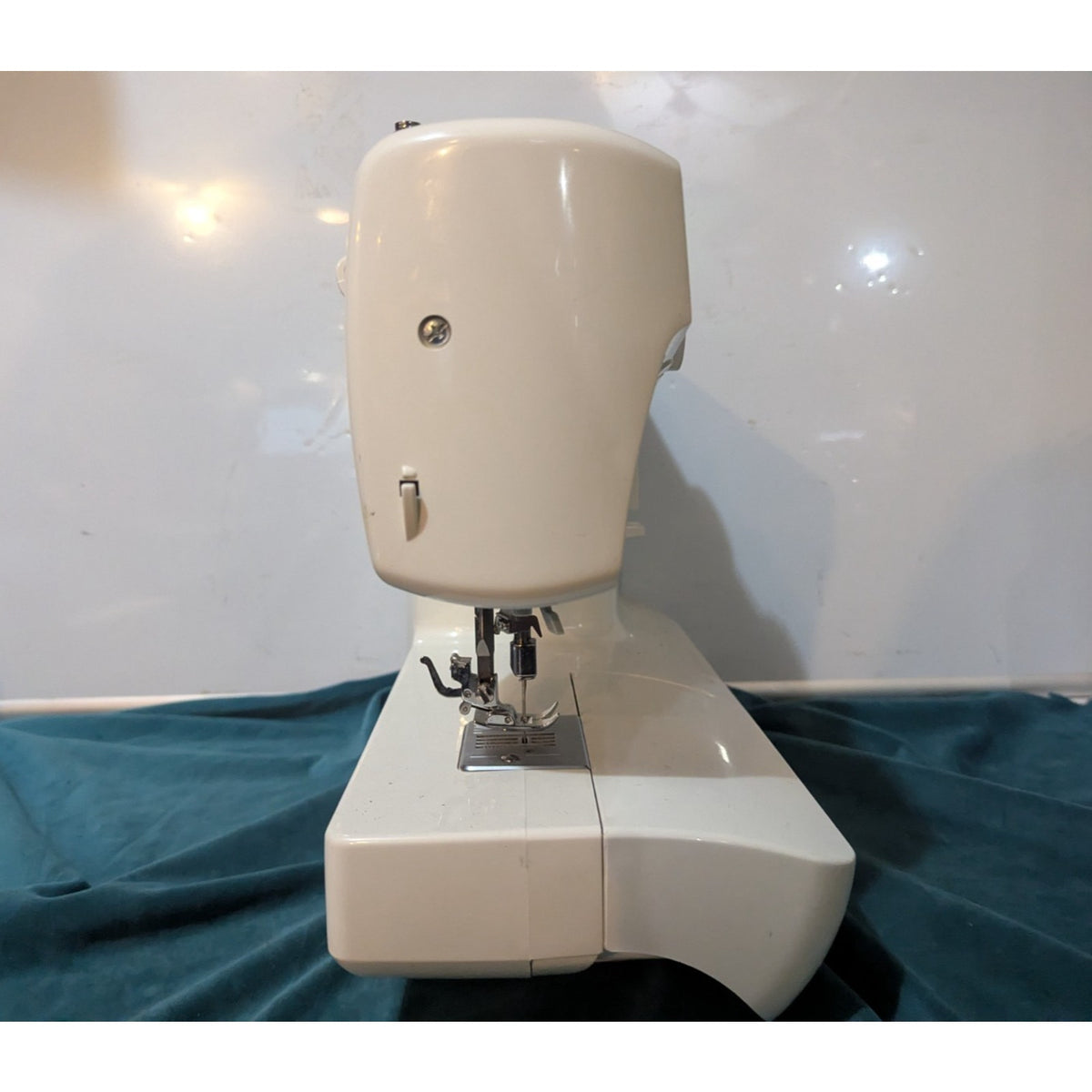 Brother XL -5130 Mechanical Sewing Machine