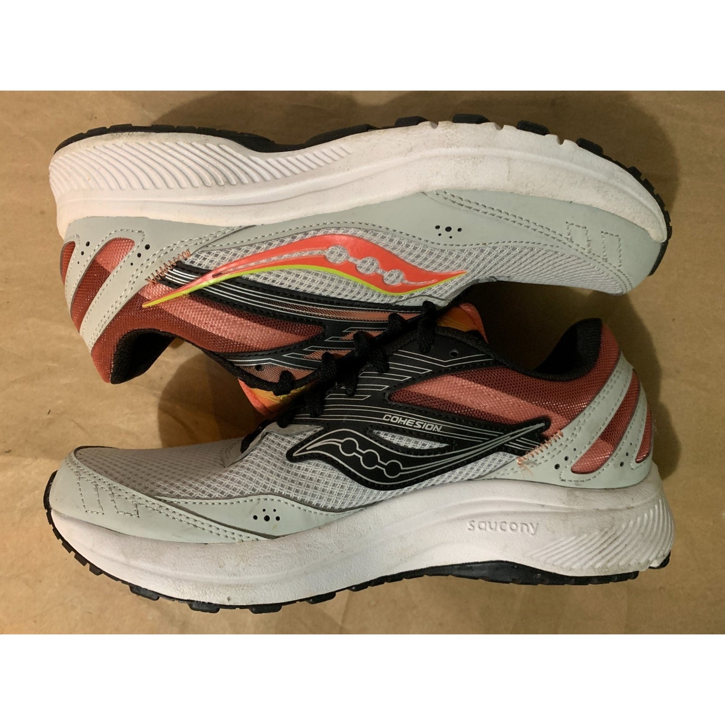 Saucony Womens Cohesion 15 S10701-16 Gray Running Shoes Sneakers Size 9