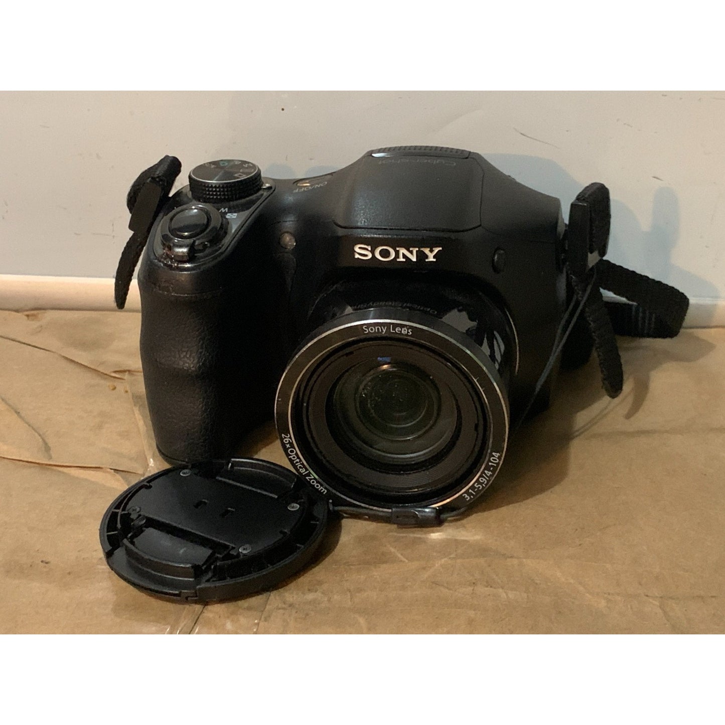Sony Cyber-shot DSC-H200 20.1 MP Digital Camera Black