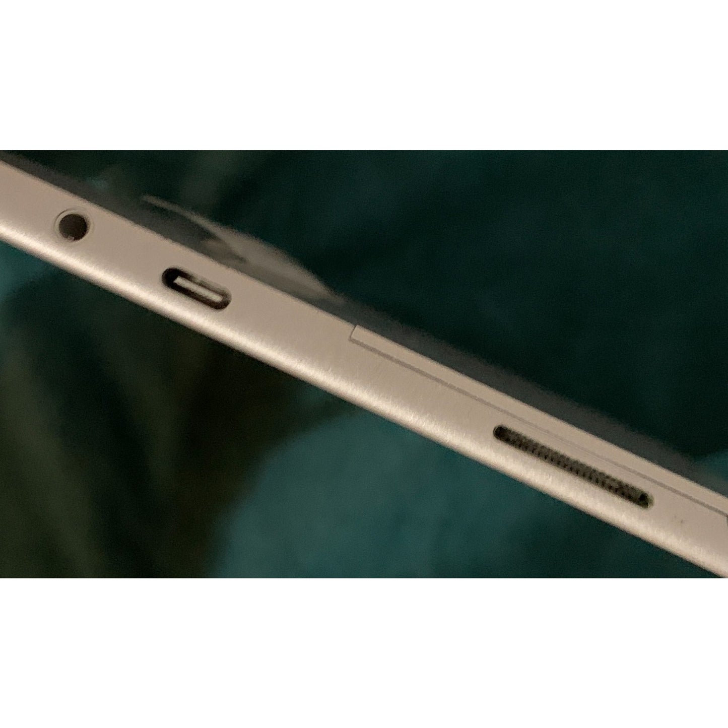 Microsoft Surface Go 2 (10.5", Intel 4425Y @ 1.70, 4GB, 64GB,