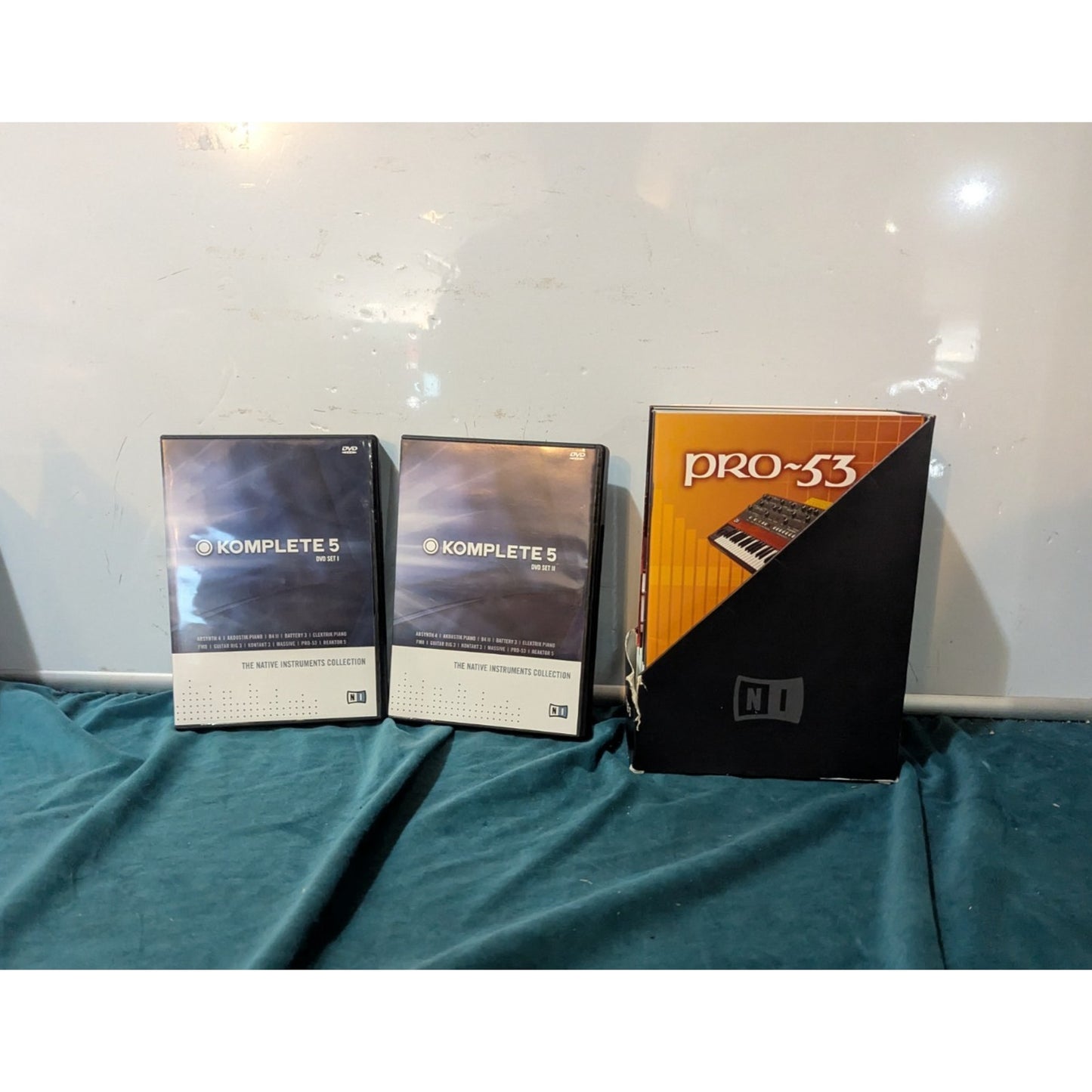 Komplete 5 DVD-rom Set I & IINative Instuments Collection 6 Disc Set
