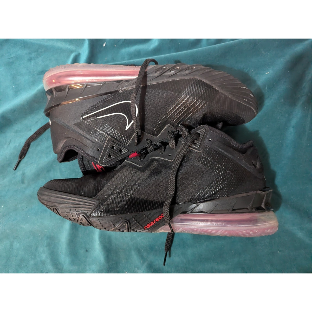 Nike Lebron 18 LOW BRED BLACK RED CV75622-001 Size 12