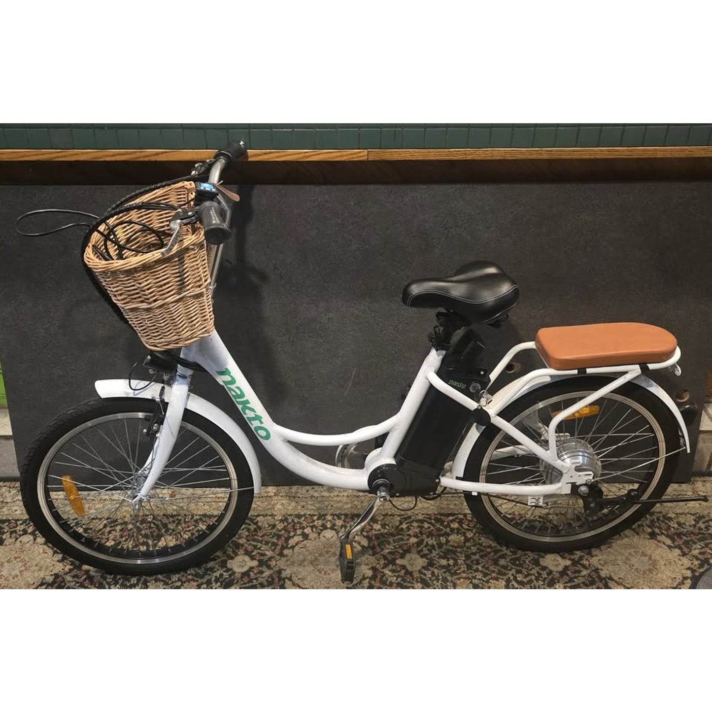 NAKTO Camel Step‑Thru Electric Cruiser / 22" Wheels / 16" Frame / Single Speed /