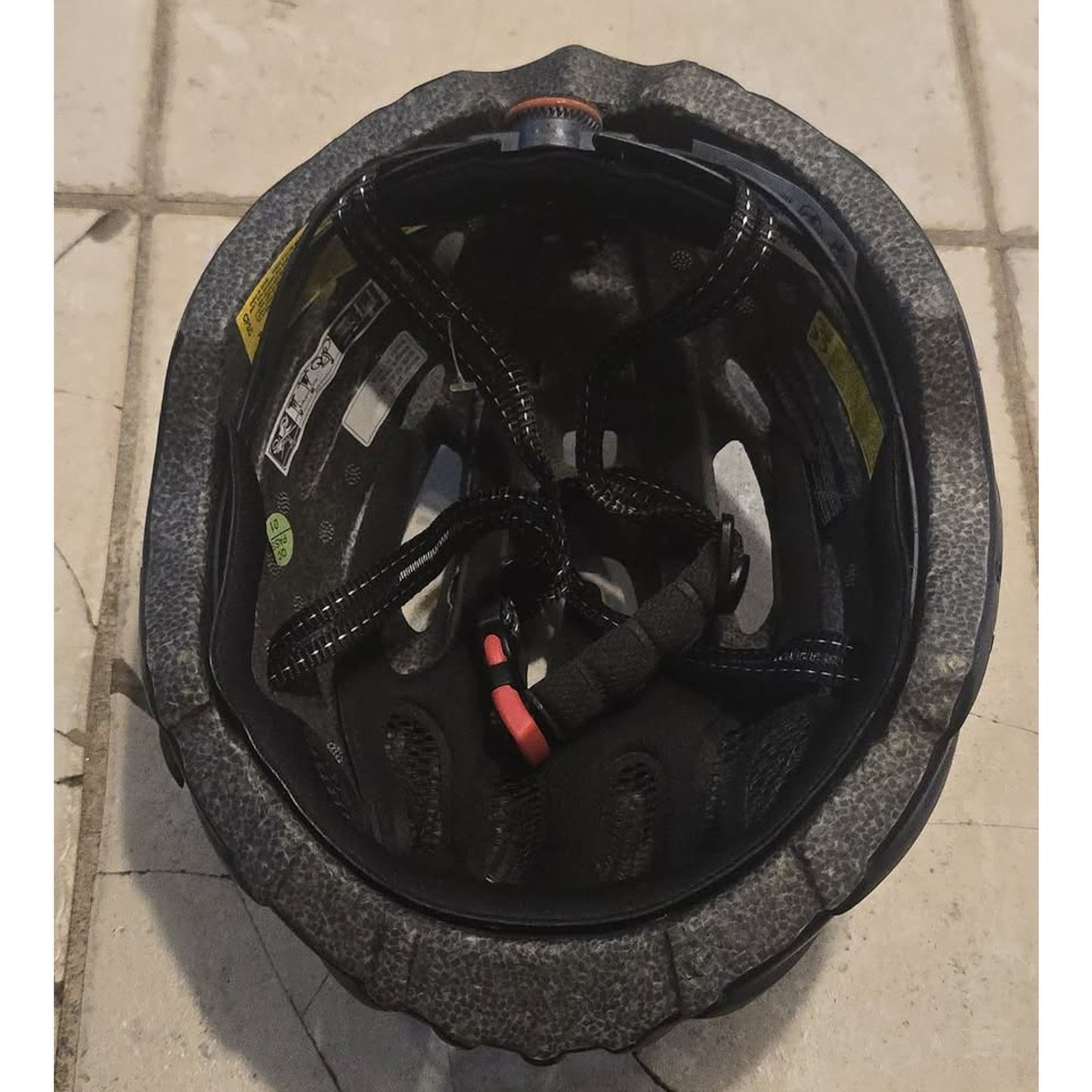 Kinglead 57cm - 72cm Bicycle Helmet