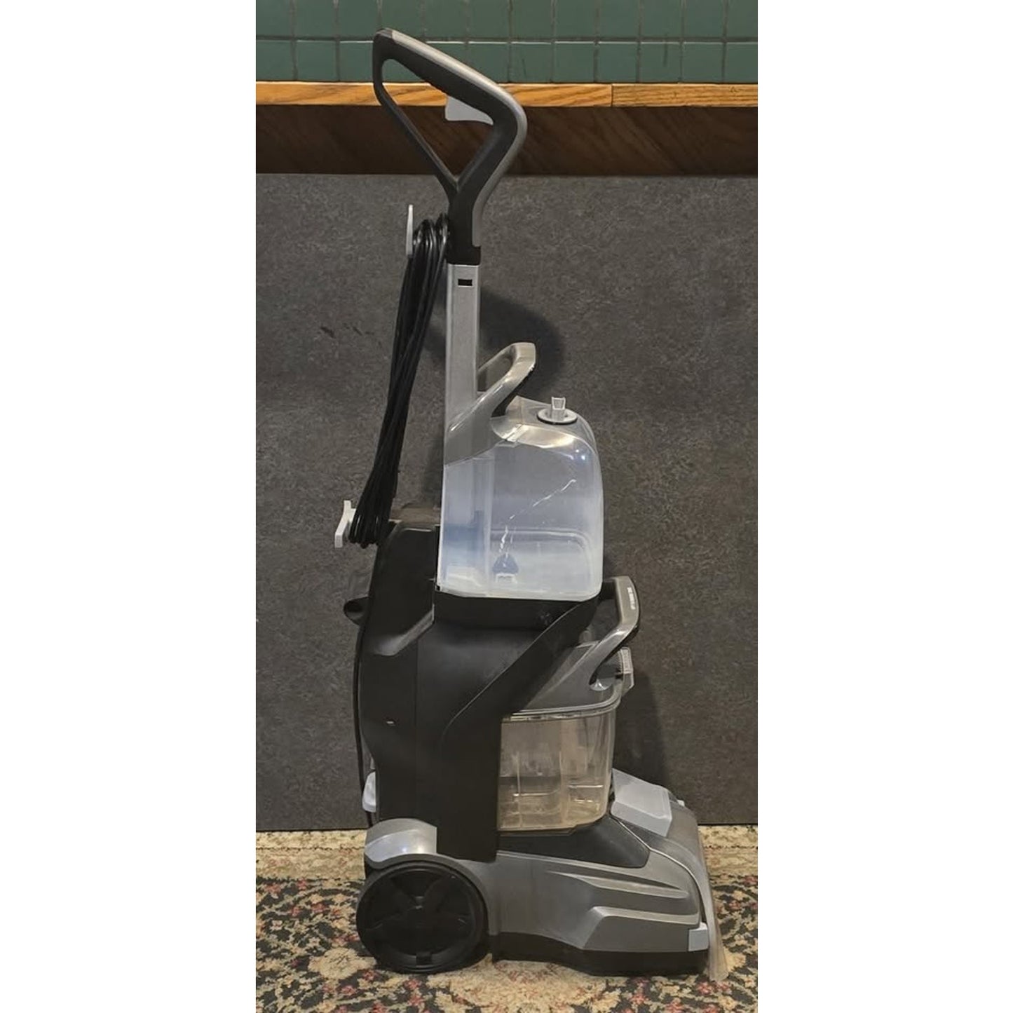 Hoover PowerScrub XL Carpet Cleaner / FH68010 /