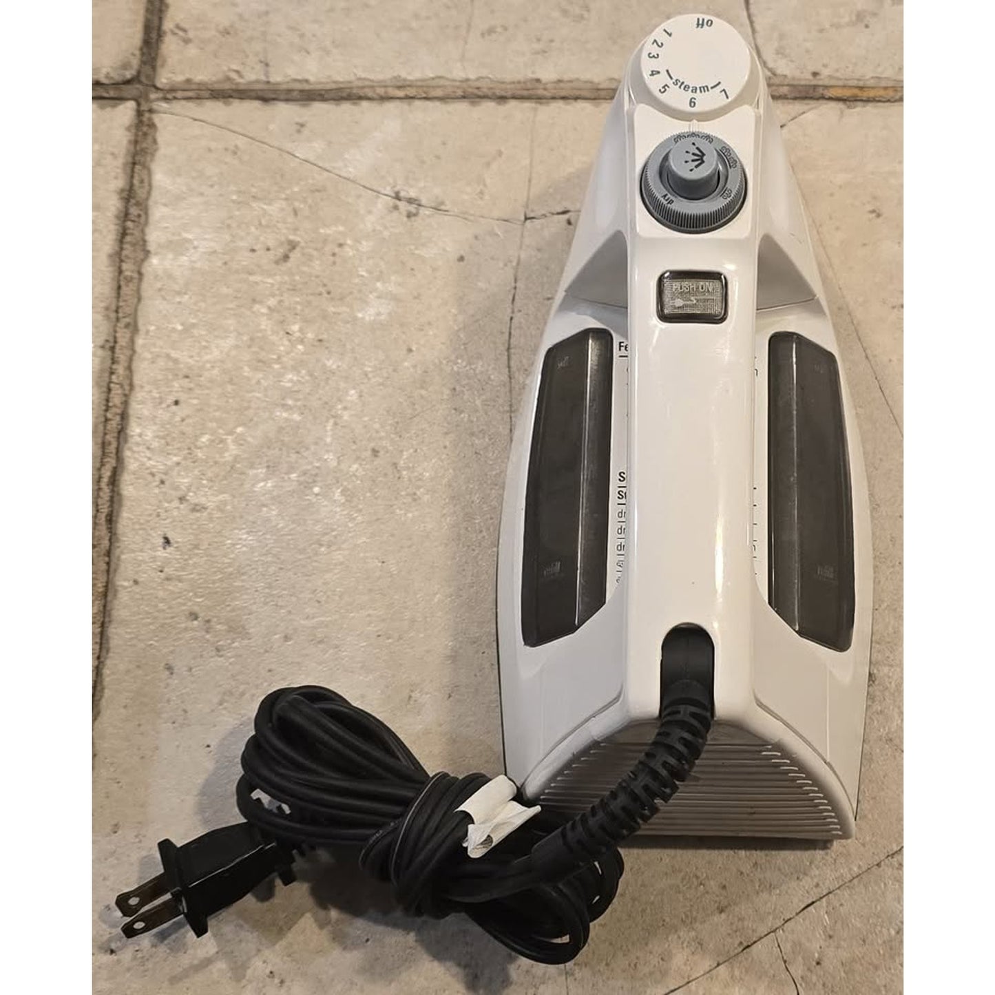 Black & Decker Auto Shot Off Iron