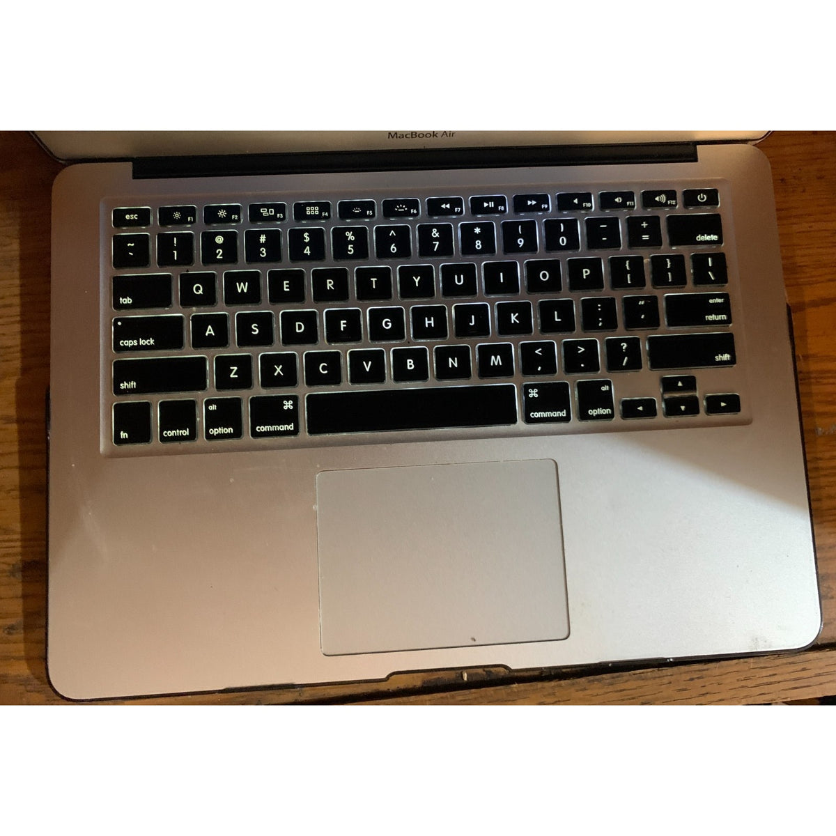 Apple MacBook Air 13 inch (128GB, Intel Core i5, 1.8 GHz, 4GB) Laptop - Silver -