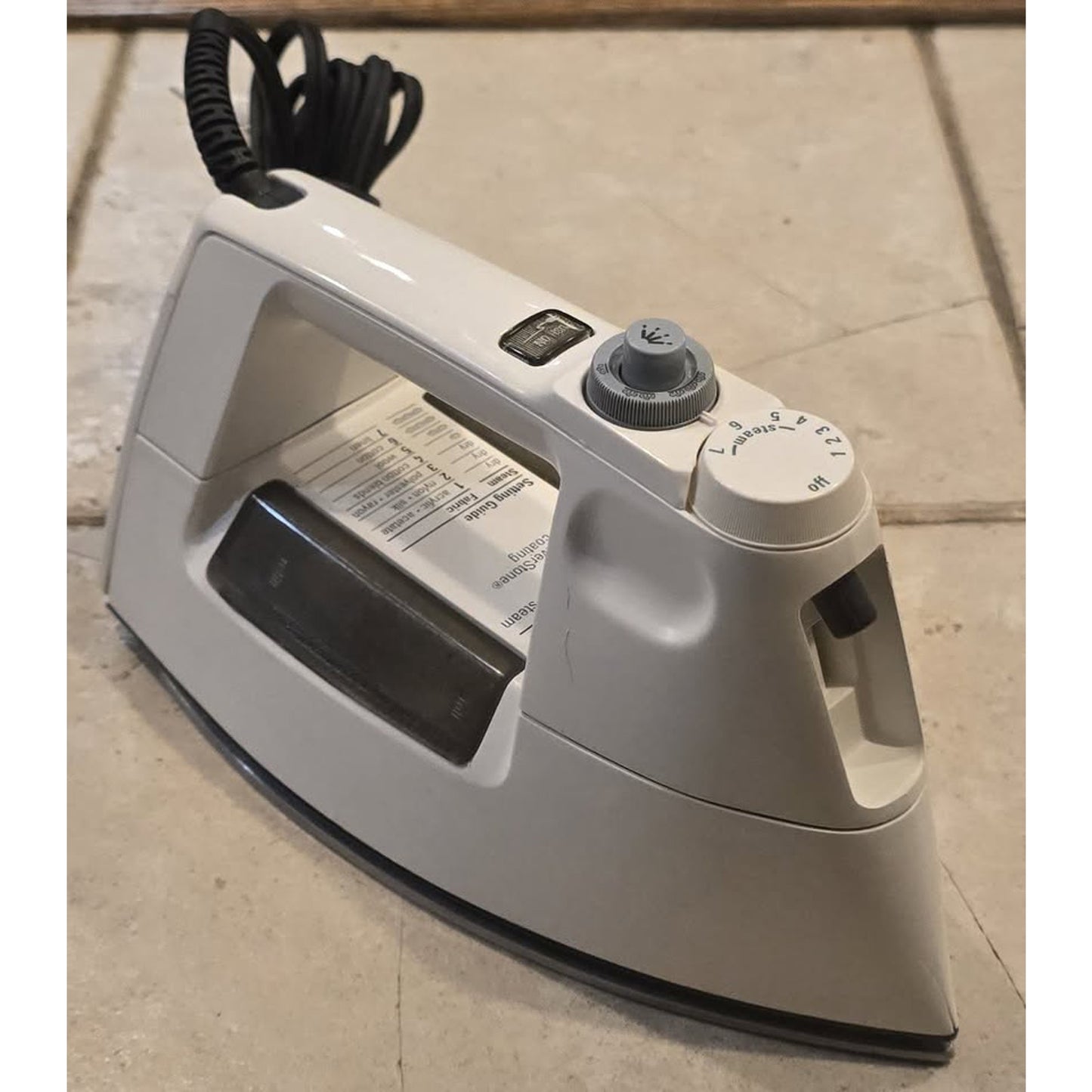Black & Decker Auto Shot Off Iron