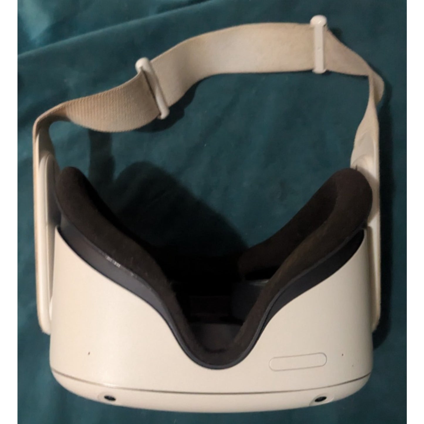 Meta Oculus Quest 2 128GB Standalone VR Headset