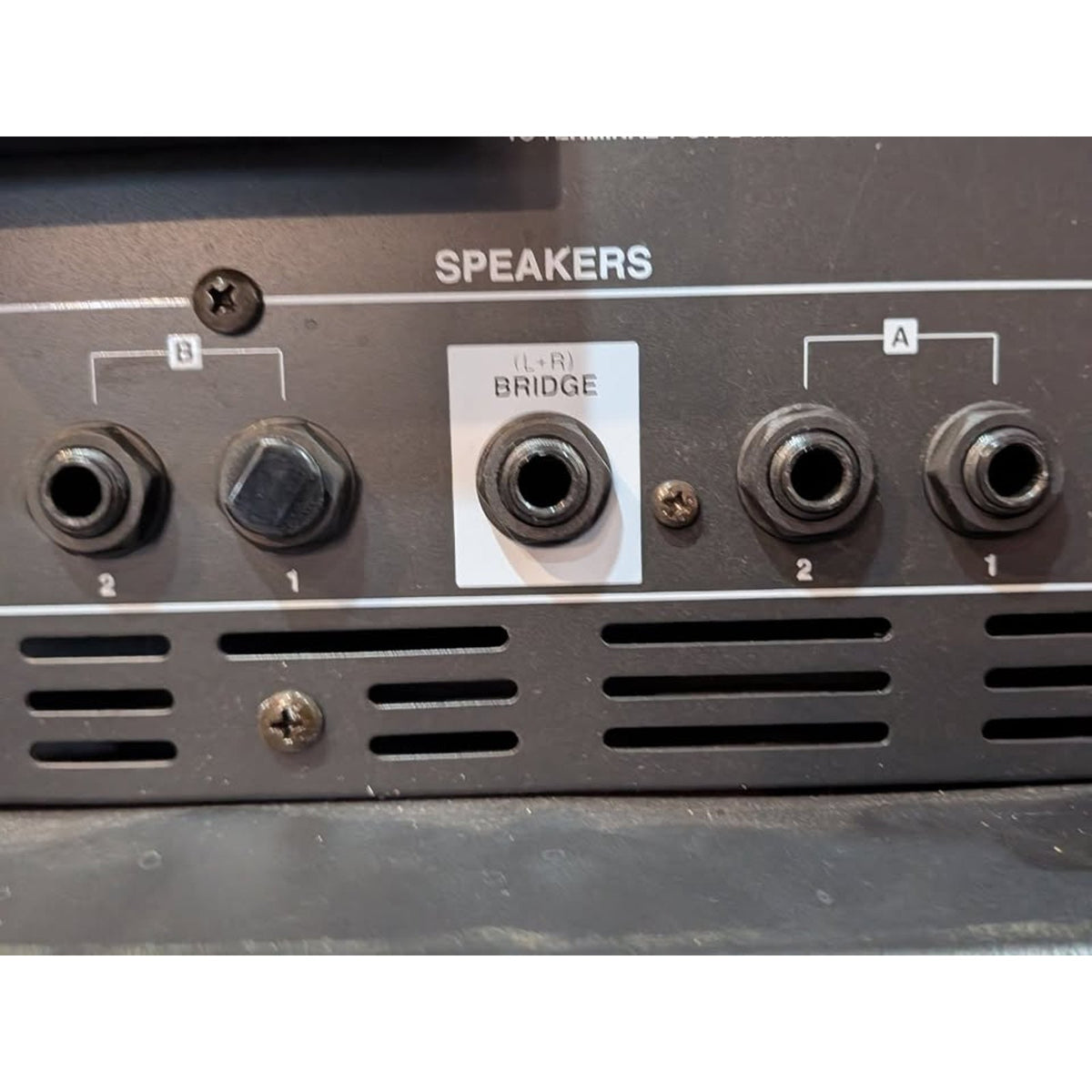 Yamaha EMX88s Powered Mixer / JN01362