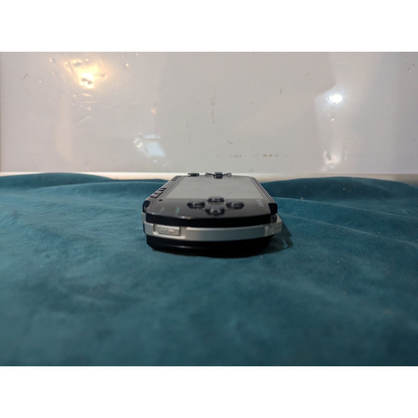 Sony Playstation Portable PSP-1001 Black Console Untested (NO BATTERY)