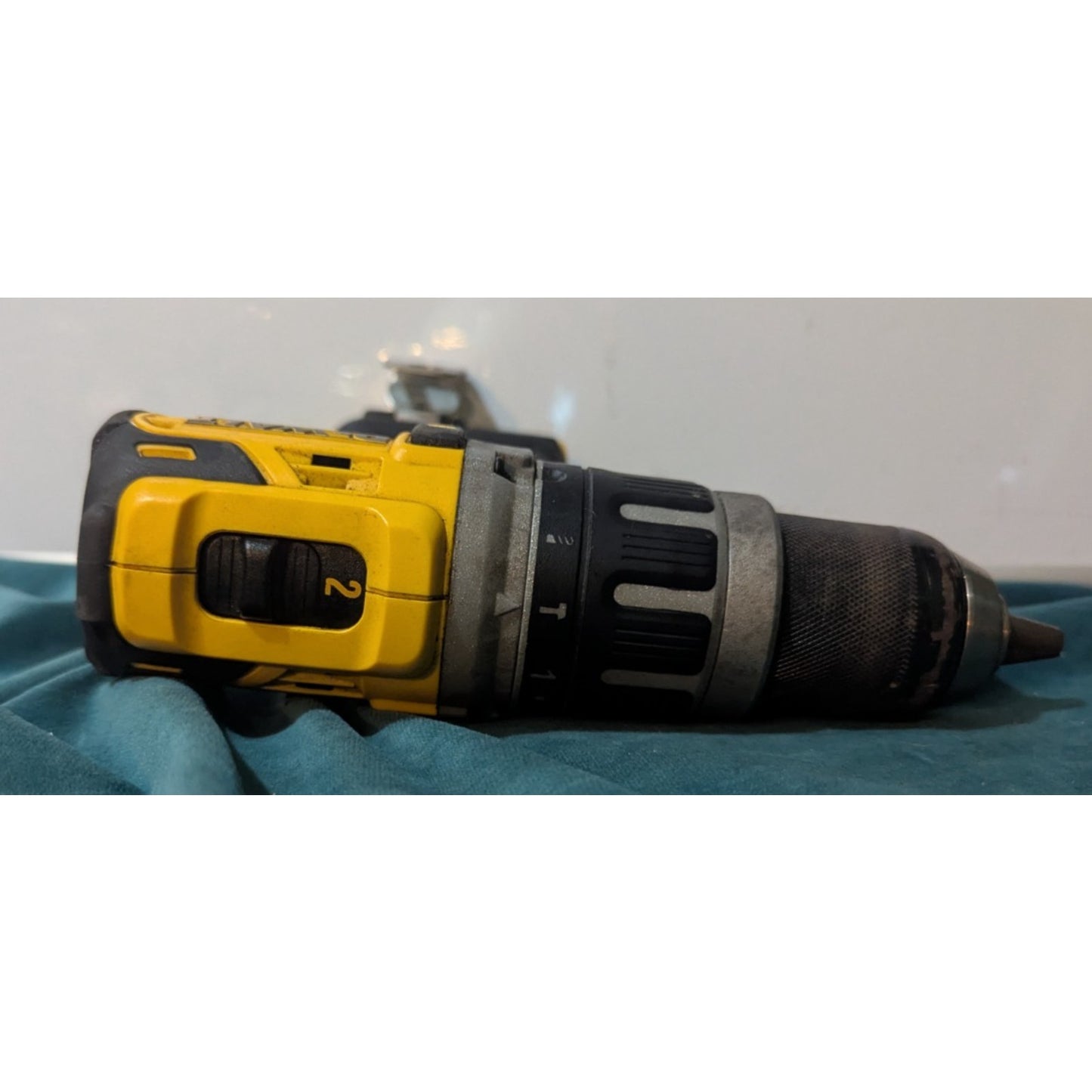 DEWALT 20V MAX XR Brushless Cordless Hammer Drill/Driver DCD797