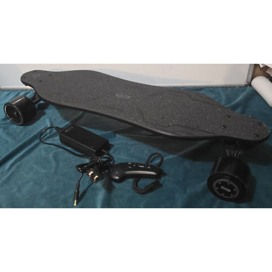 MEEPO ‎MB0015 2.5 AH Campus Electric Skateboard W/Remote
