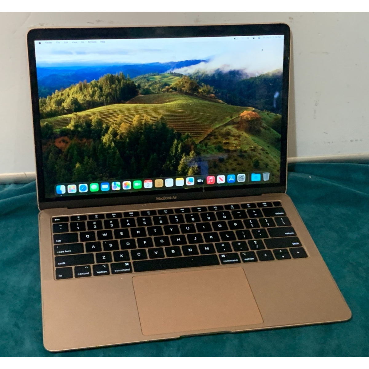 Apple MacBook Air 13"2019 A1932 i5-8210Y 1.6GHz 128GB SSD 8GB DDR3